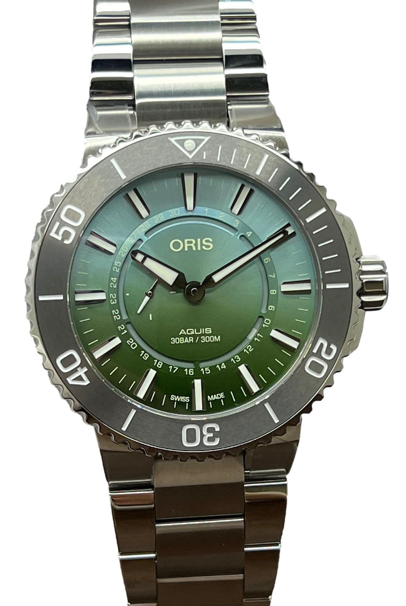Oris Aquis Dat Watt Limited Edition II 01 743 7734 4197 Green Dial