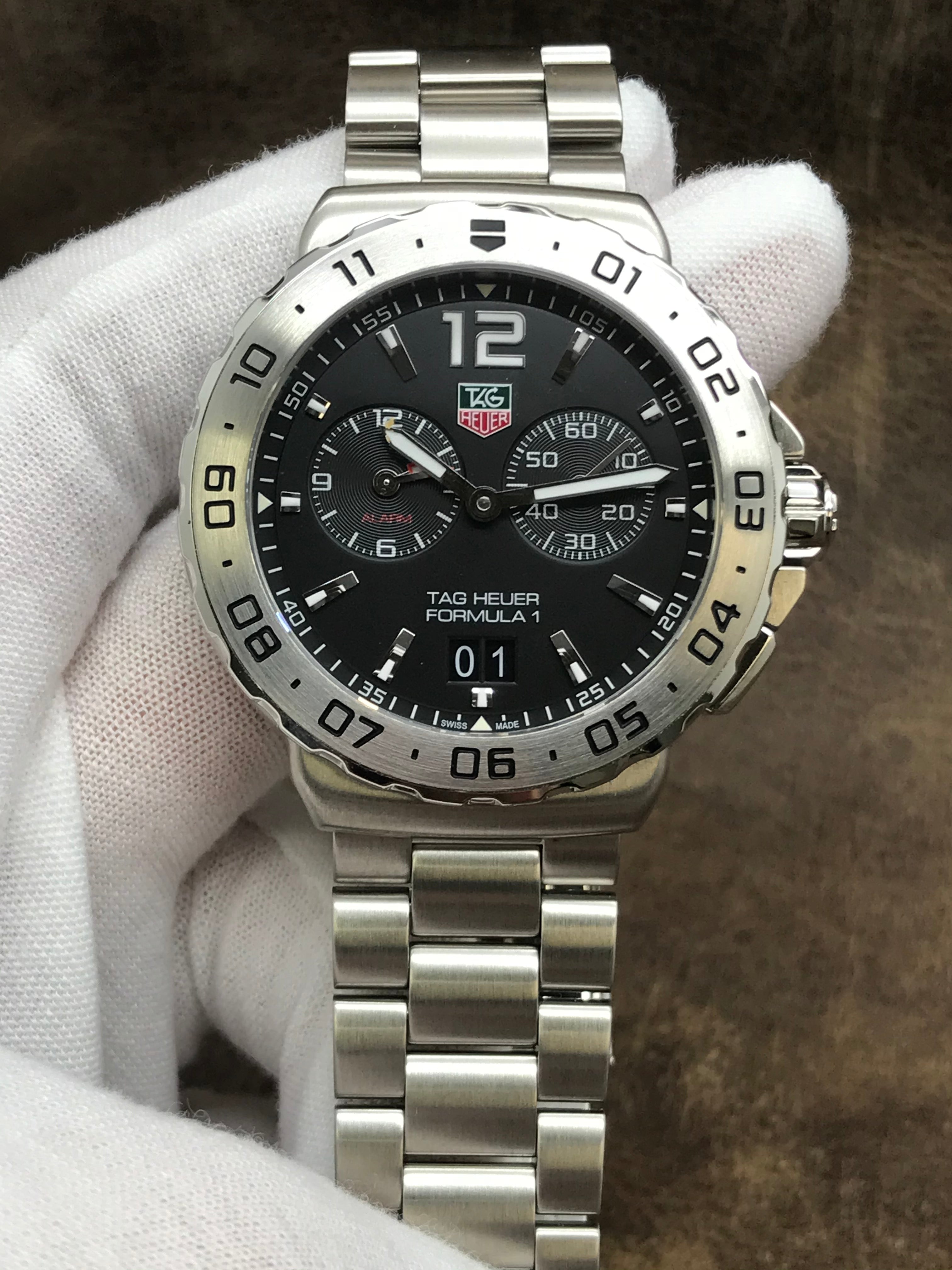 TAG Heuer Formula Black Dial Quartz Men's Watch - Main Image