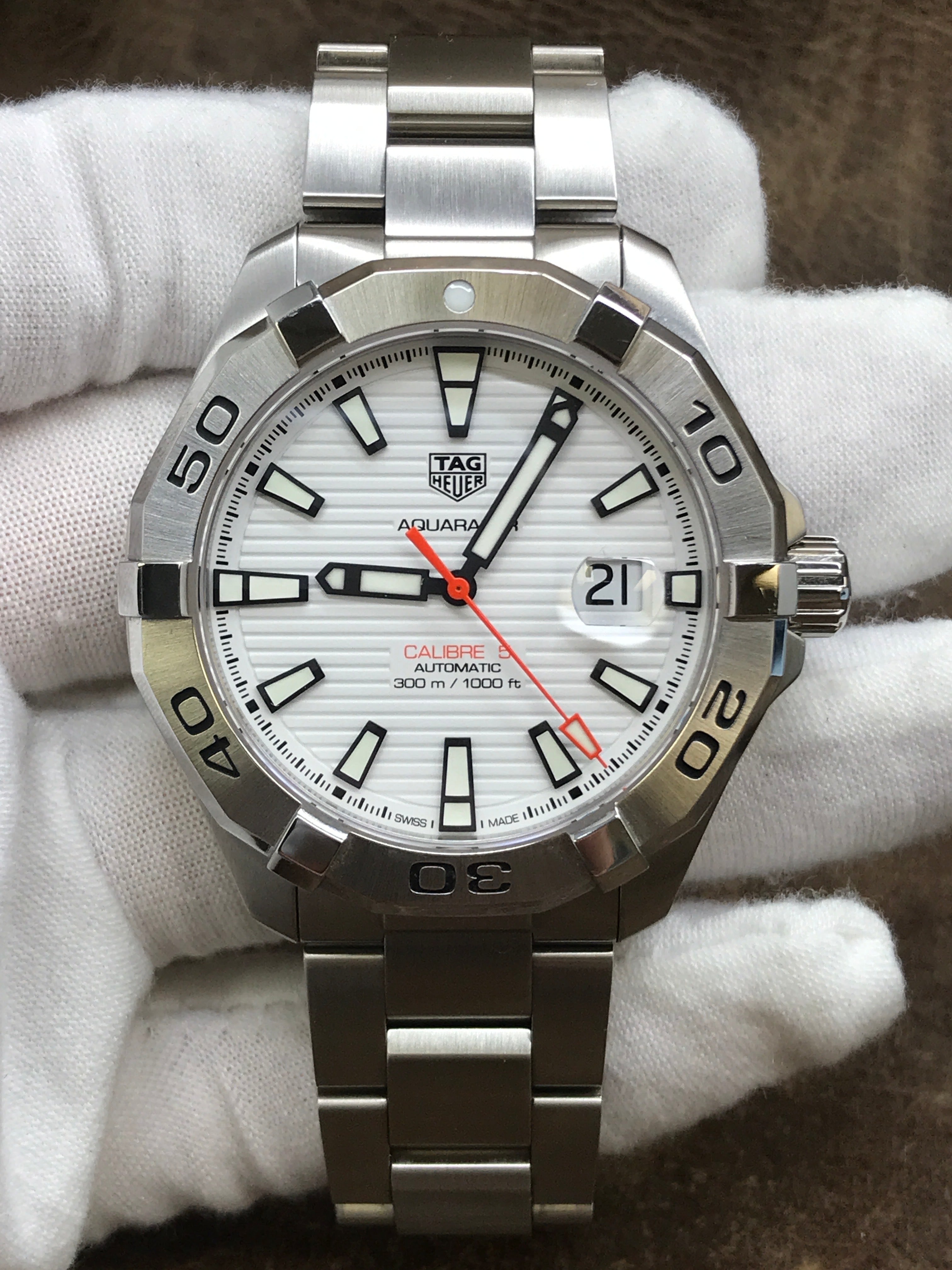 TAG Heuer Aquaracer White Dial Automatic Men's1