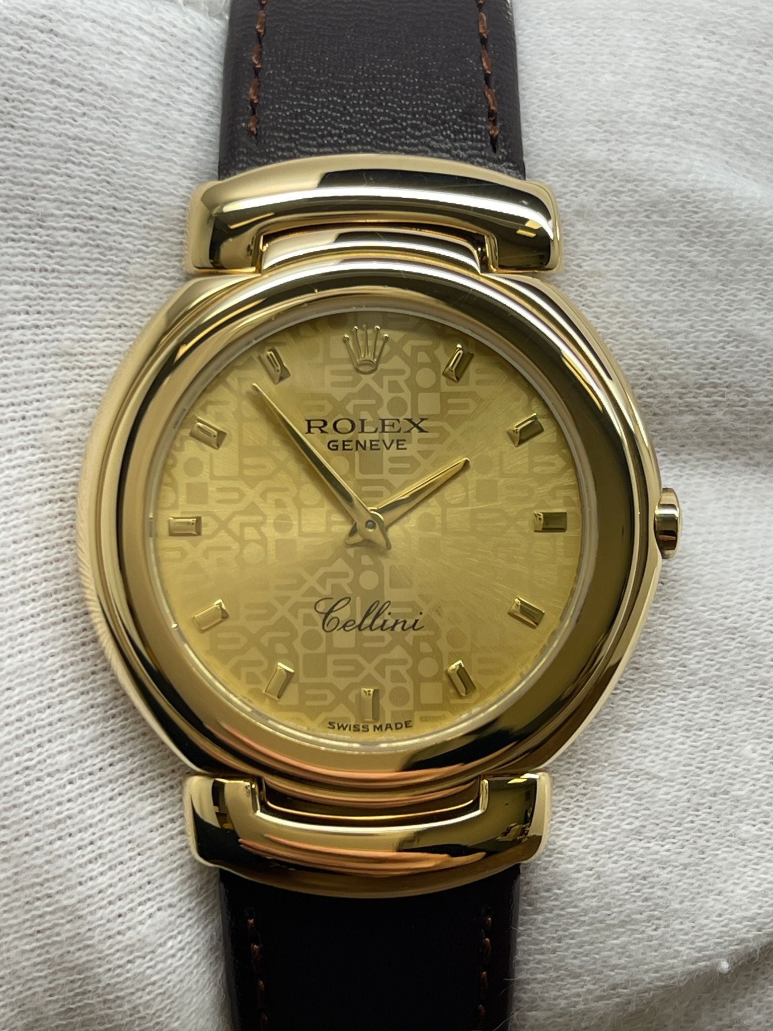 Rolex Cellini 33mm 18K Yellow Gold 6622 Champagne Dial Quartz