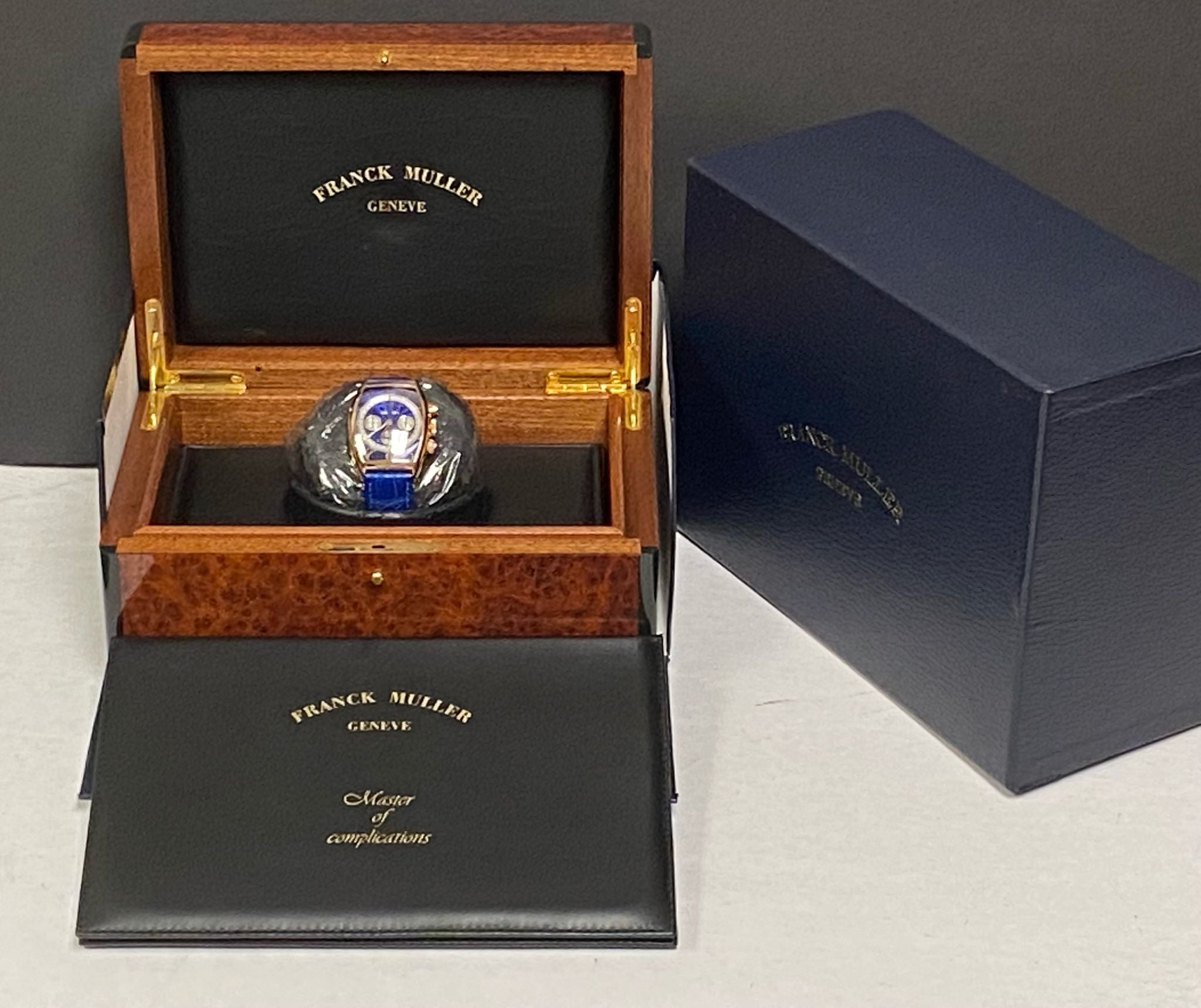 Franck Muller Cintrée Curvex Large Date Automatic 6850 S6 GG Franck Muller Cintrée Curvex Large Date Automatic 6850 S6 GG