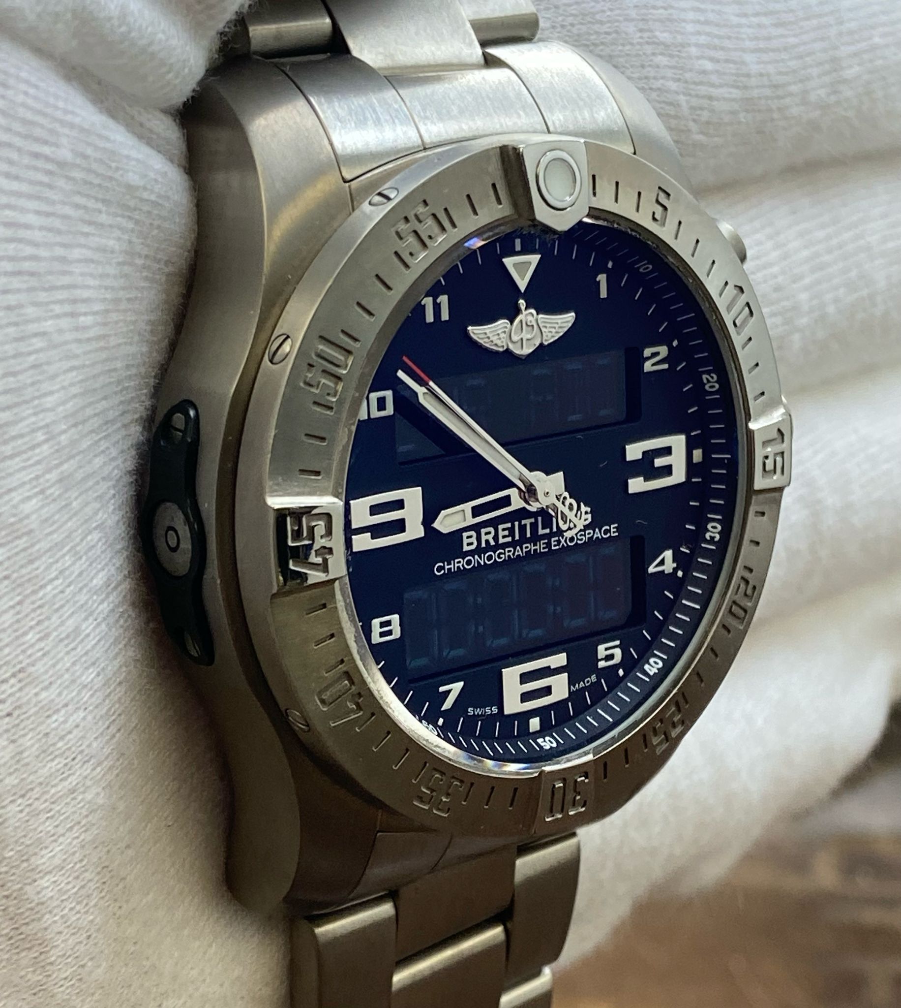 B55 Breitling Exospace B55 EB5510 Grey Dial SuperQuartz Men's Watch ...