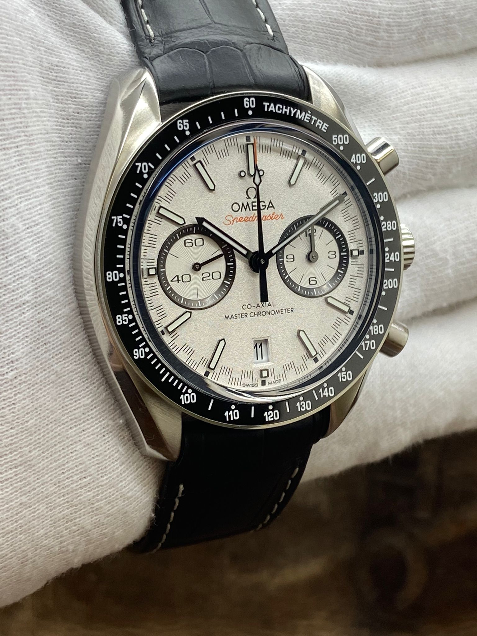 Omega Speedmaster Racing 44mm 329.33.44.51.04.001 White Dial Automatic ...