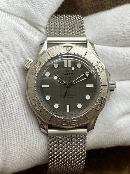 Omega Seamaster Diver 300M 42mm 210.30.42.20.06.002 Grey Dial Automatic Men's Watch