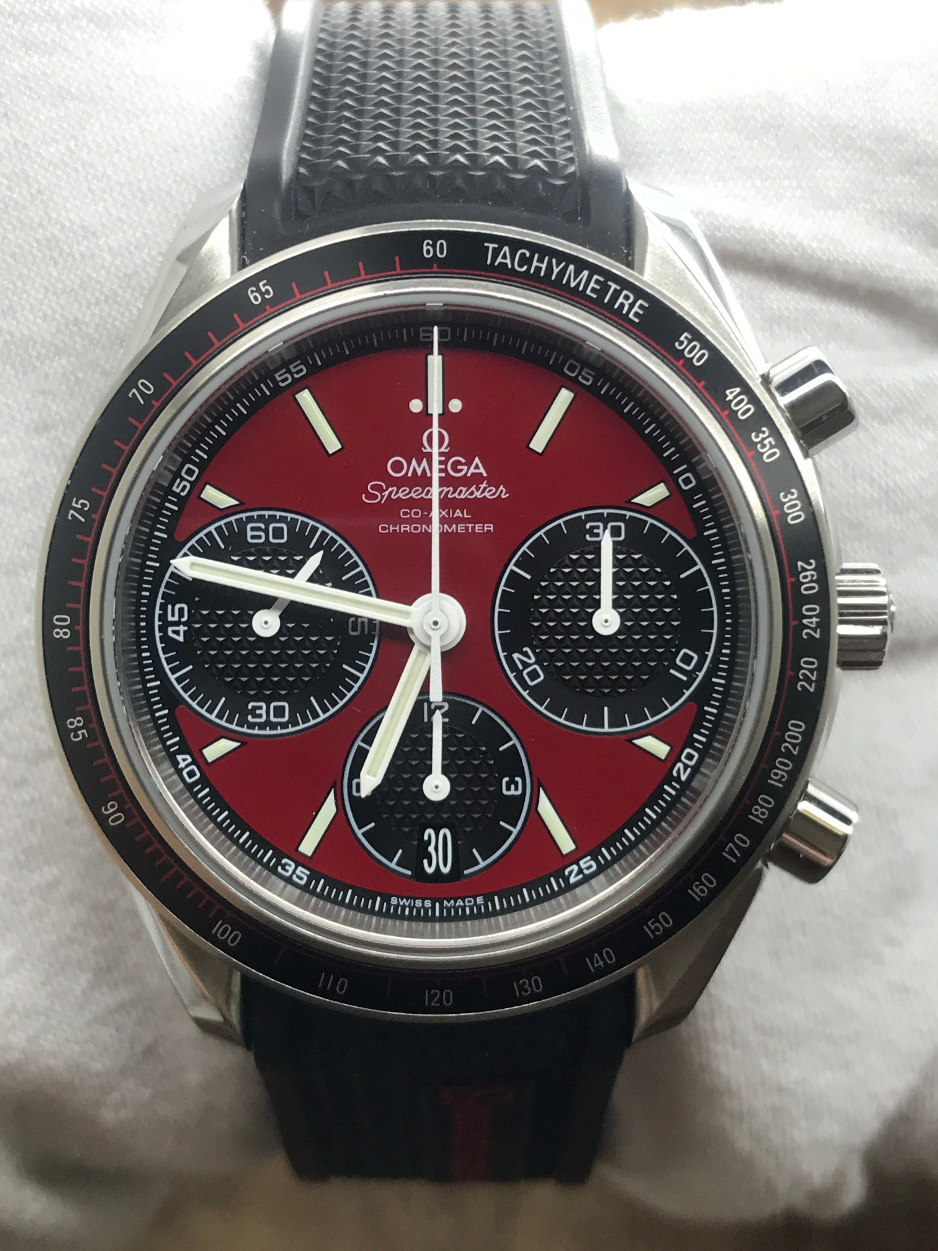 Speedmaster Red Racing Omega Speedmaster Racing 326.32.40.50.11.001 Red & Black Dial Automati ...